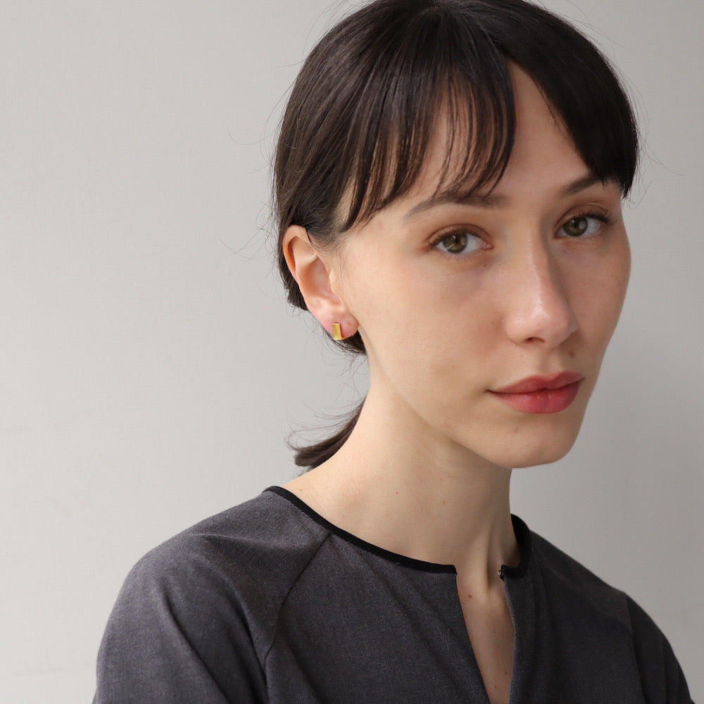 P034 stainless square hoop pierce