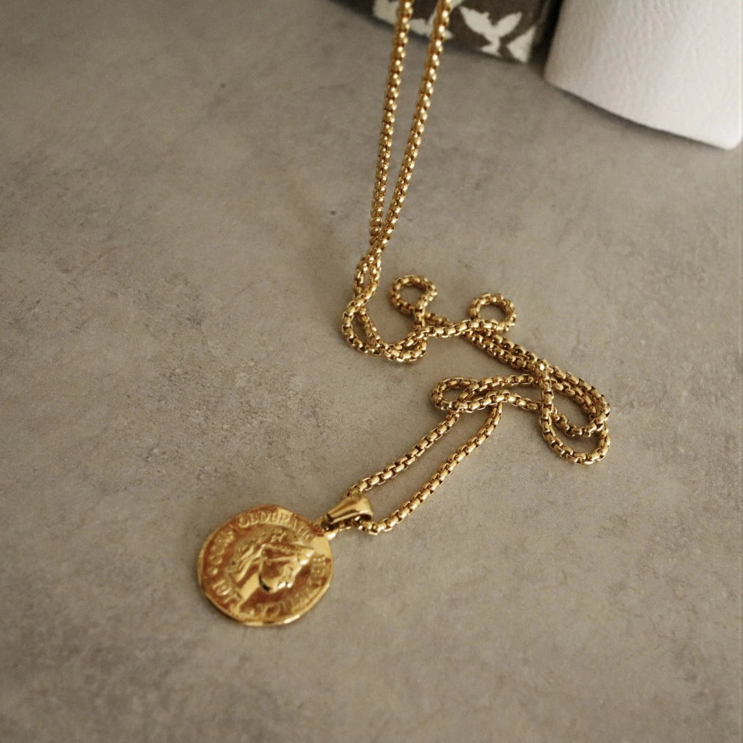N136 stainless coin pendant