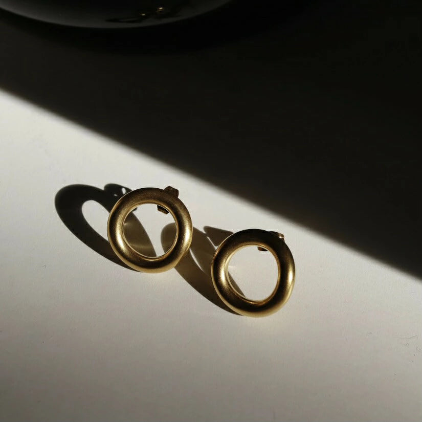 P018 stainless mat circle pierce