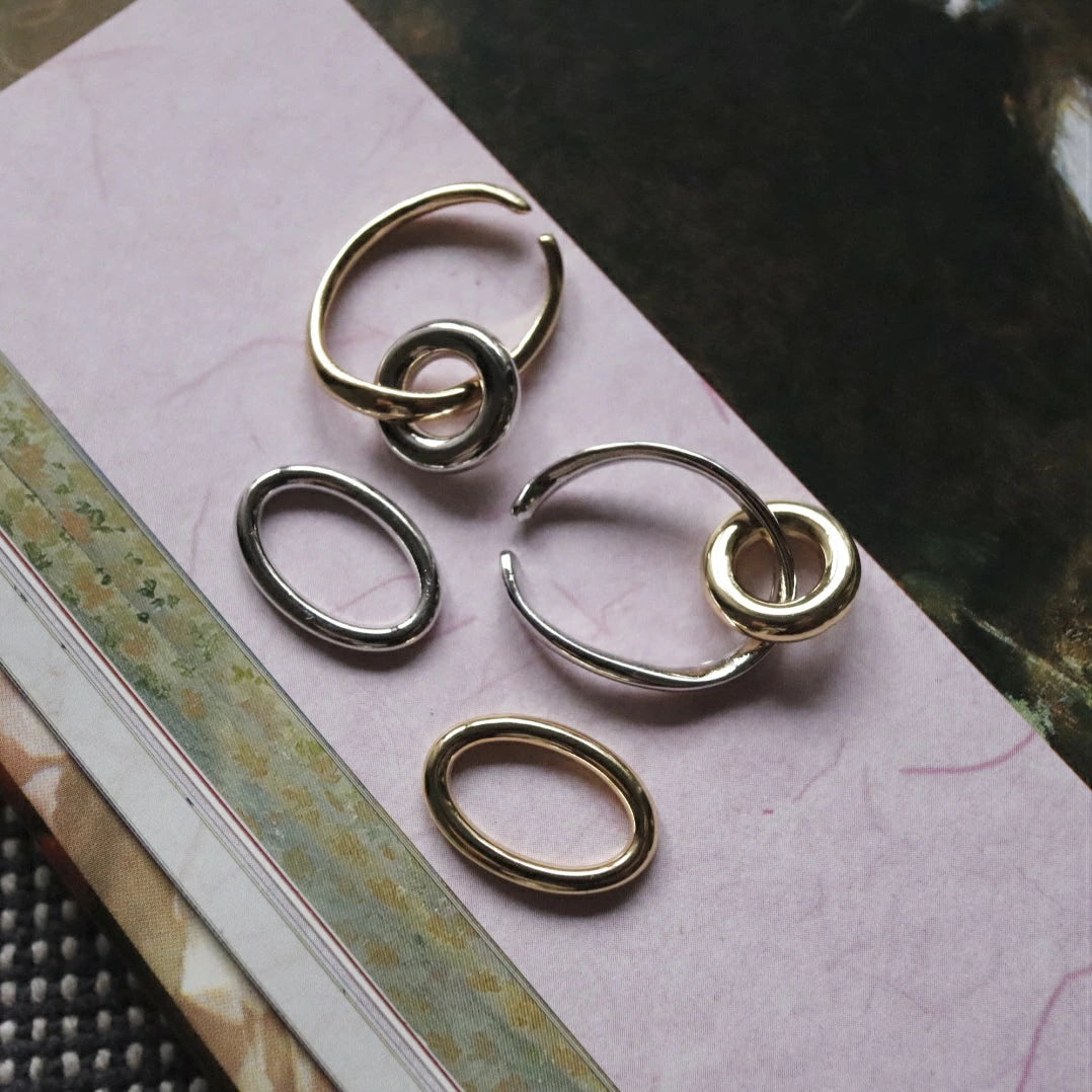 C129 bi-color big hoop earcuff