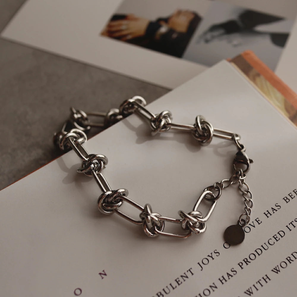 N063 stainless knot chain bracelet