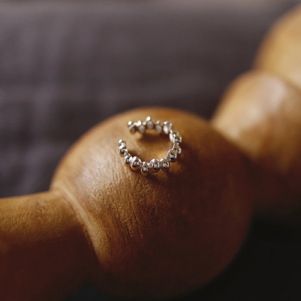 C086 silver925 bumpy earcuff