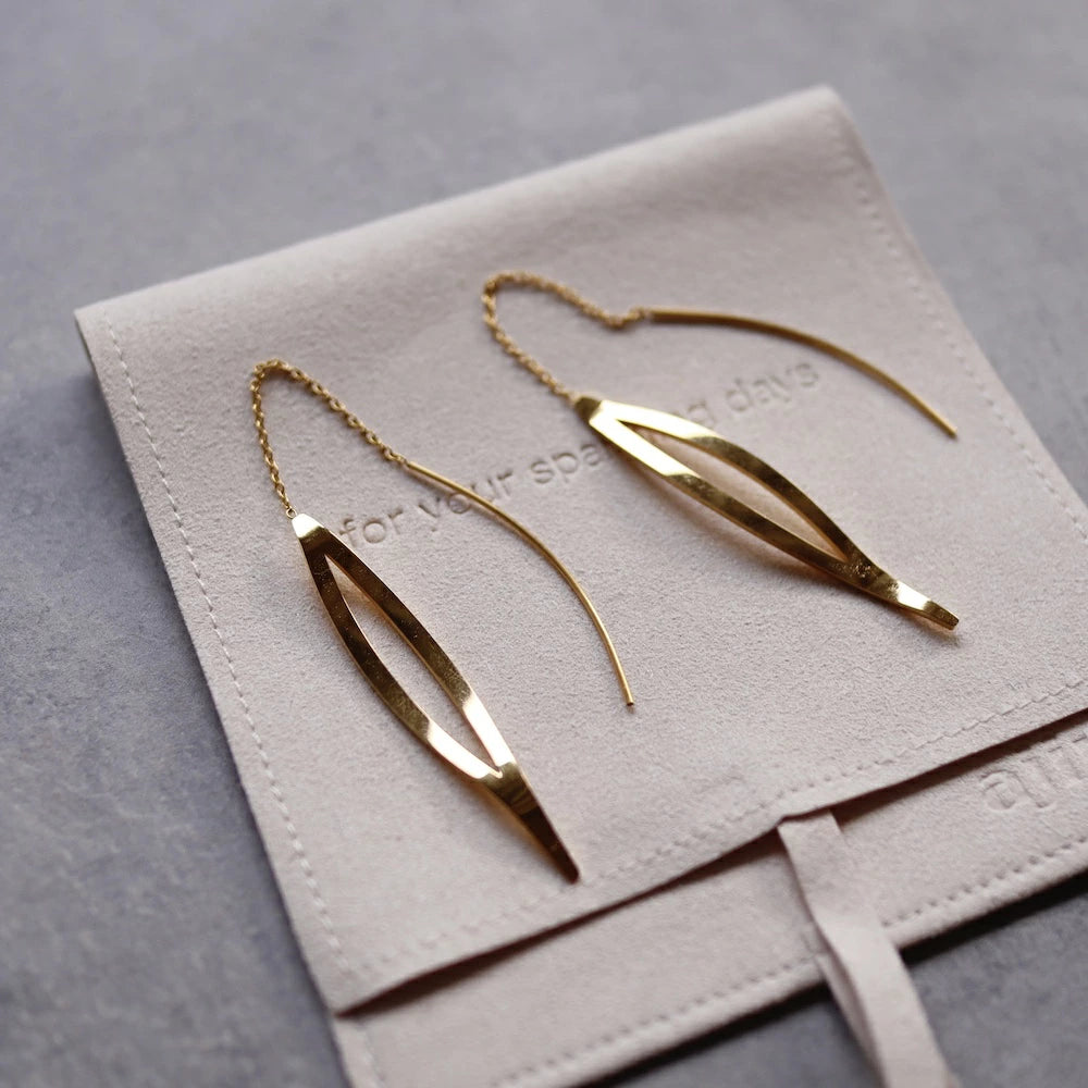 P158 stainless leaf wave long pierce