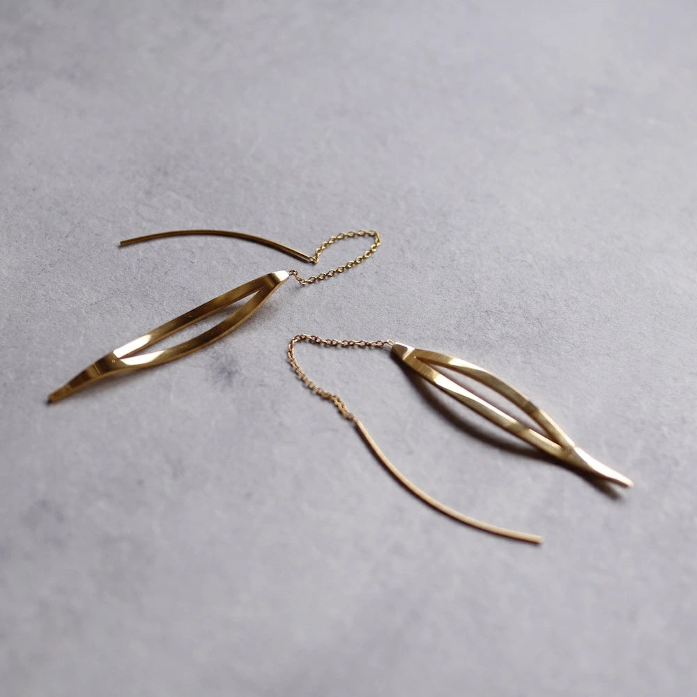 P158 stainless leaf wave long pierce