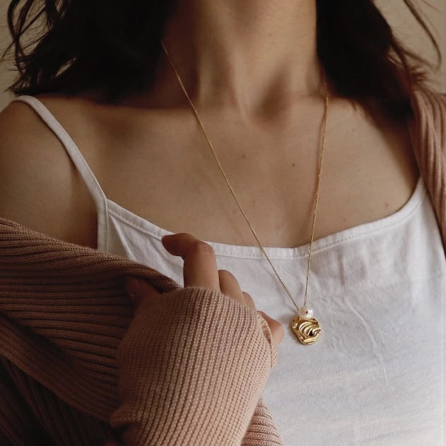 N075 stainless pearl long pendant
