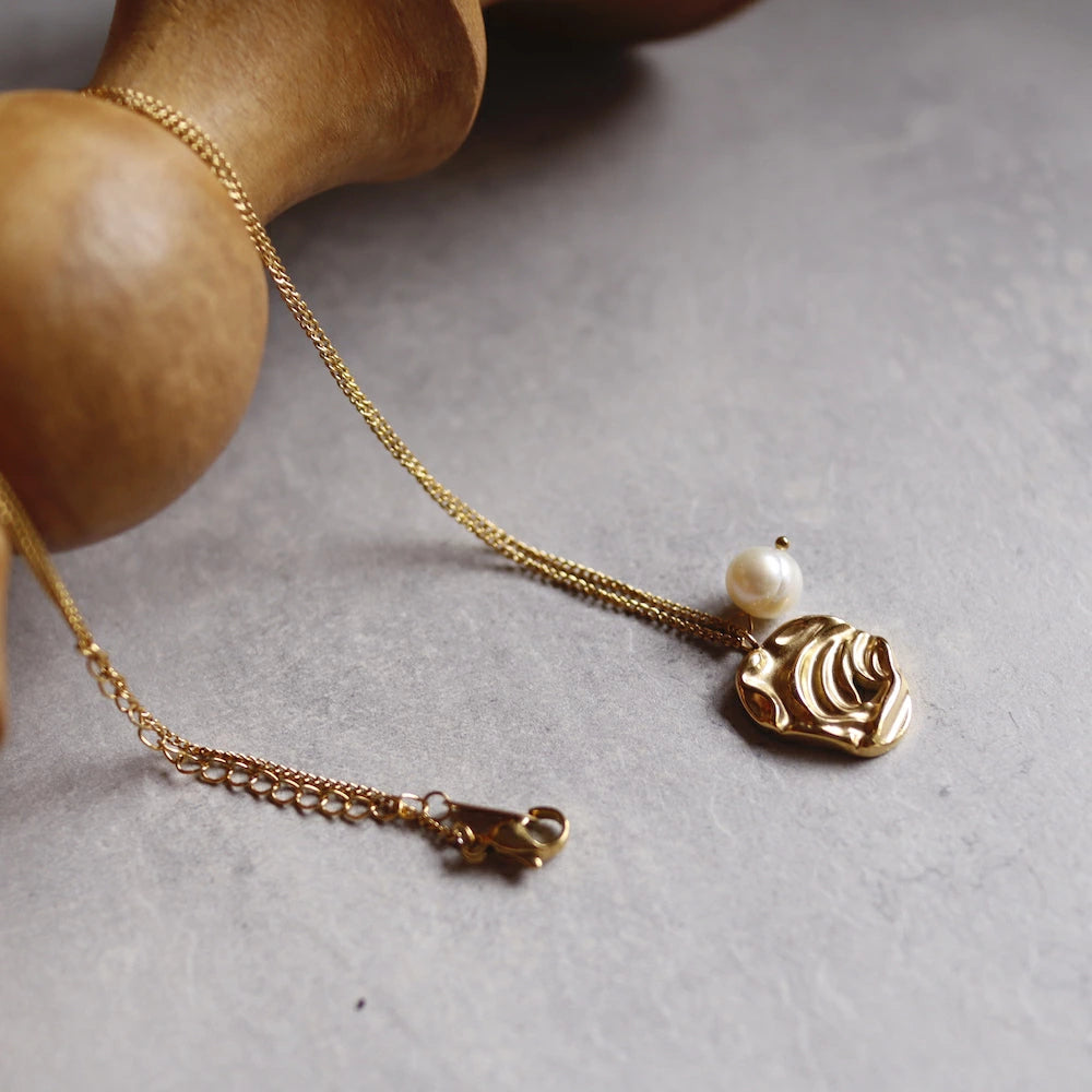 N075 stainless pearl long pendant