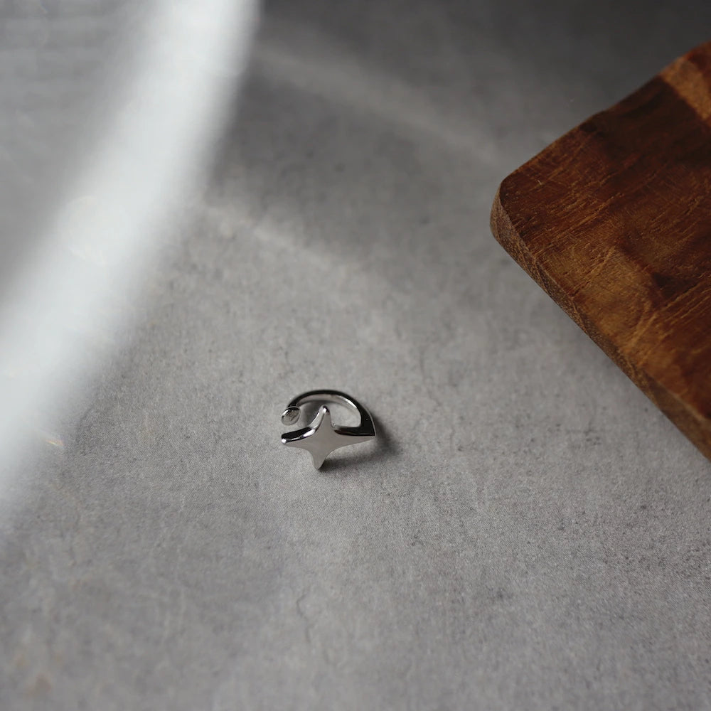 C125 silver925 star earcuff