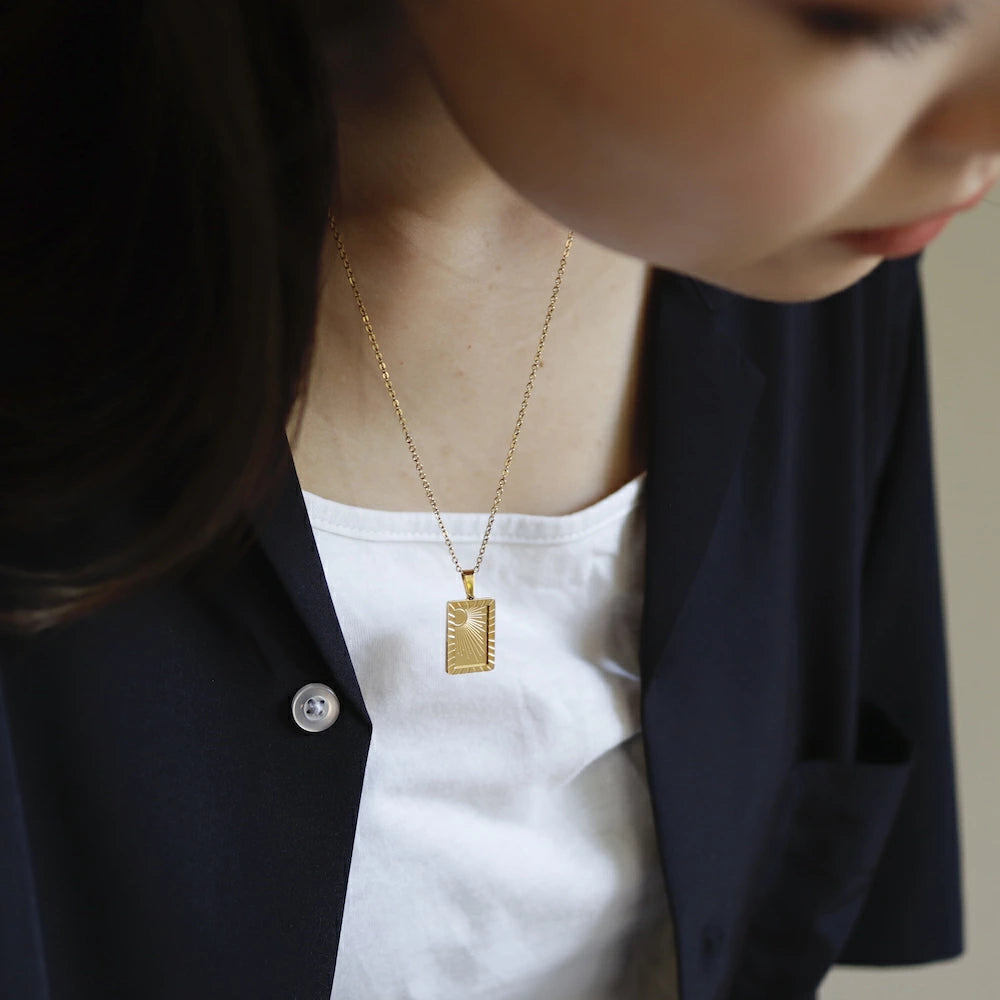 N081 stainless plate pendant