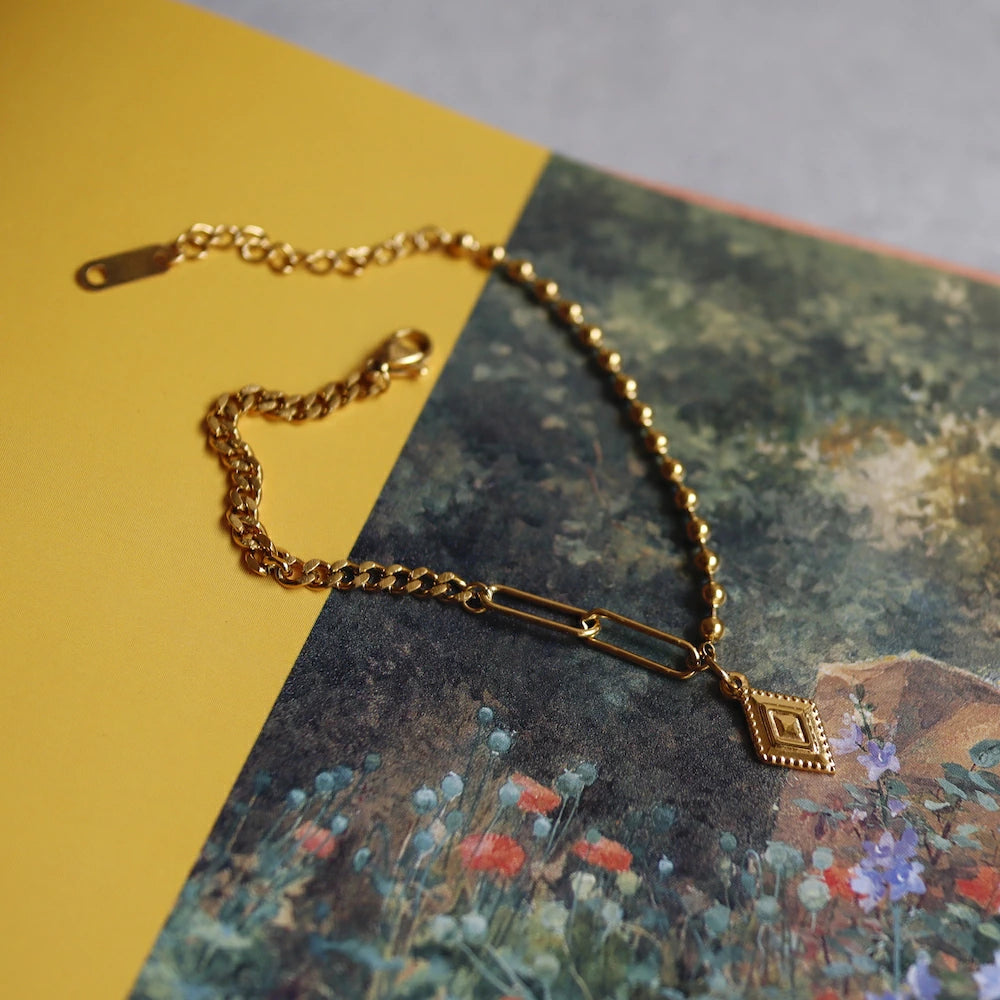 N095 stainless HISHI charm bracelet