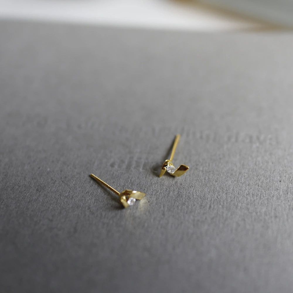 P222 silver925 spiral zircon minimum pierce