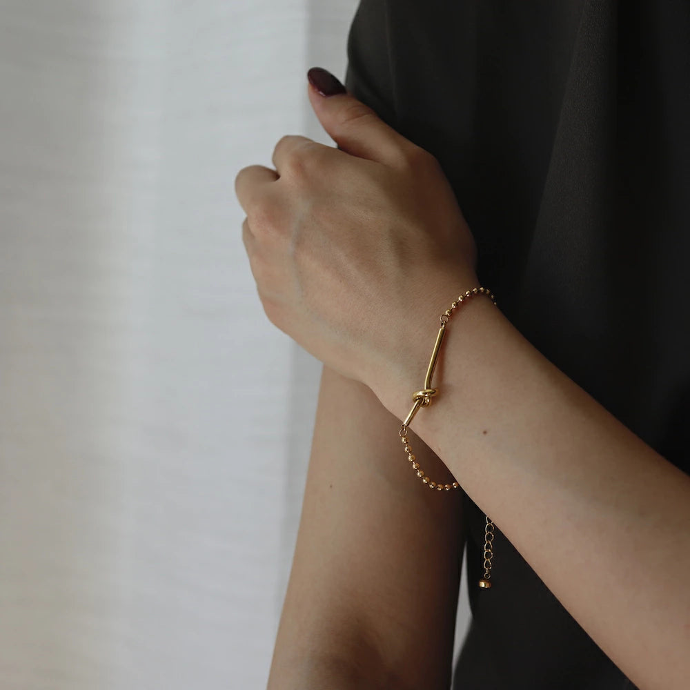 N090 stainless knot bracelet
