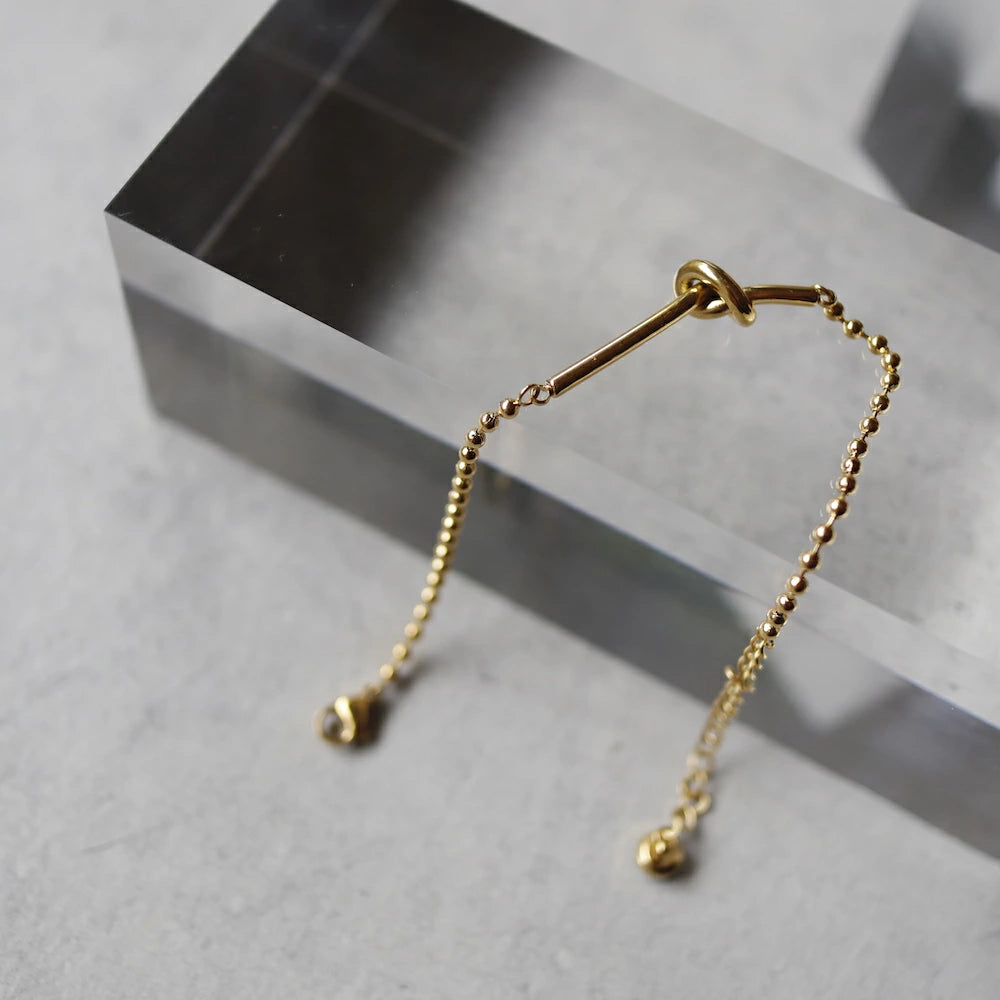 N090 stainless knot bracelet