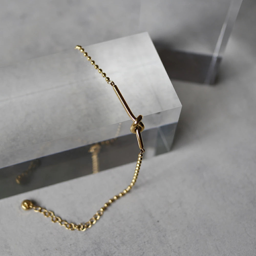 N090 stainless knot bracelet