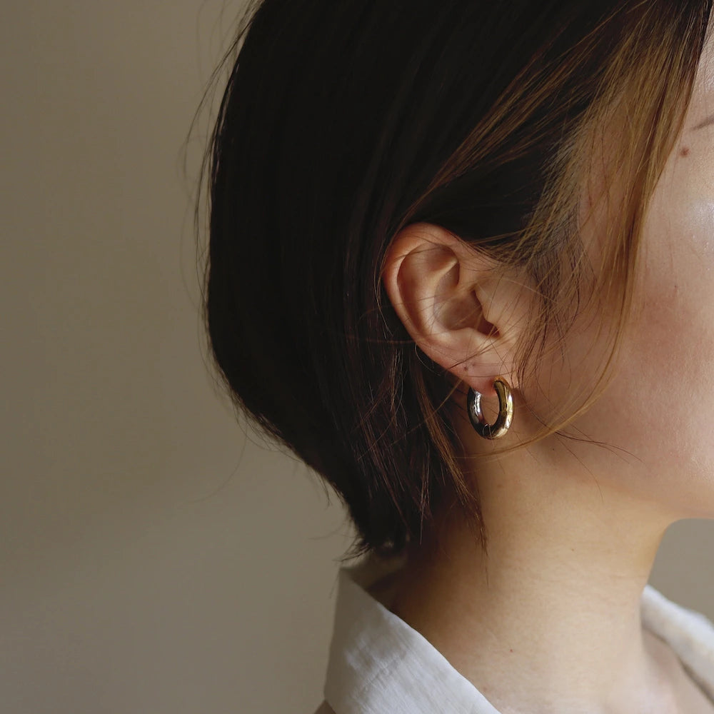 P265 stainless bicolor hoop pierce