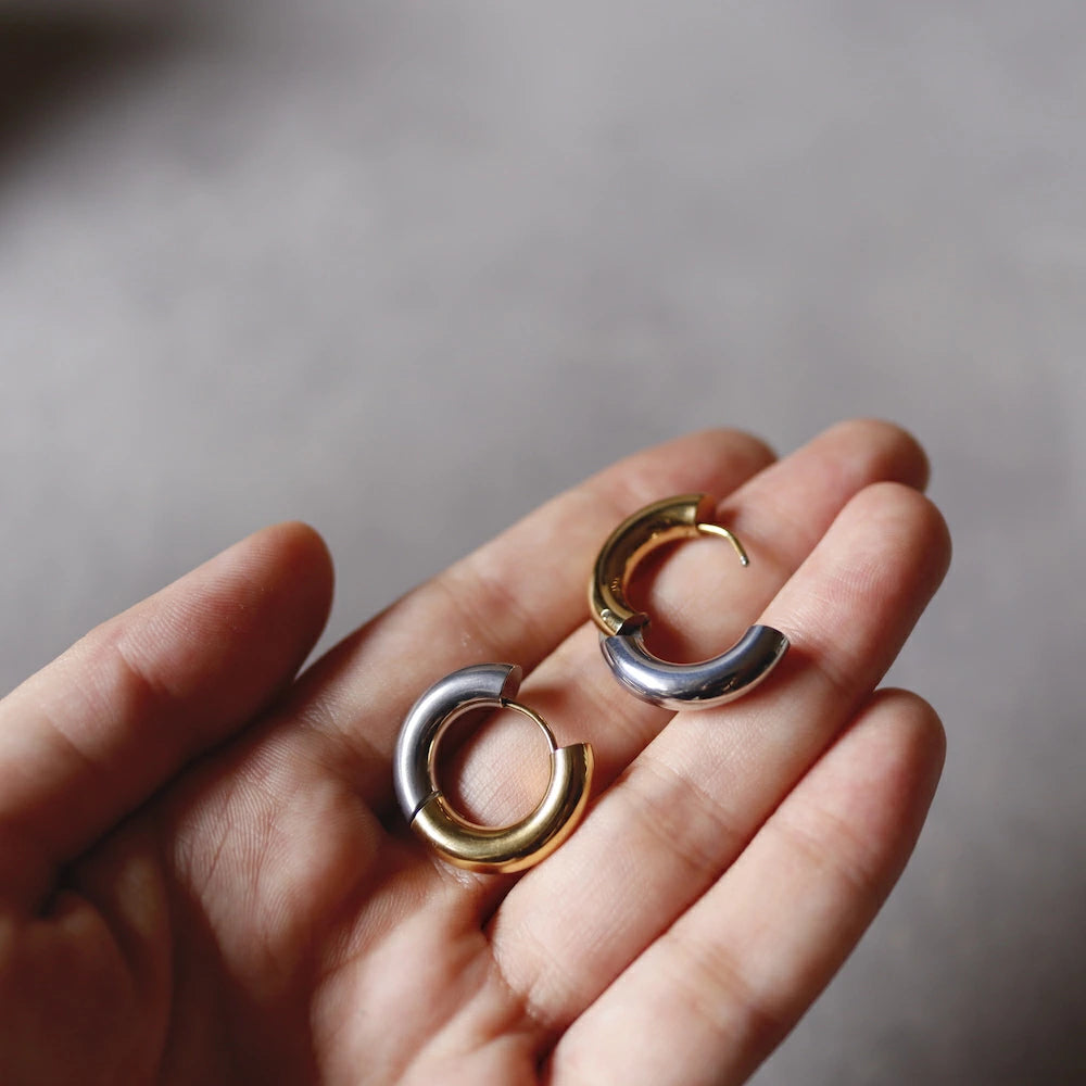 P265 stainless bicolor hoop pierce