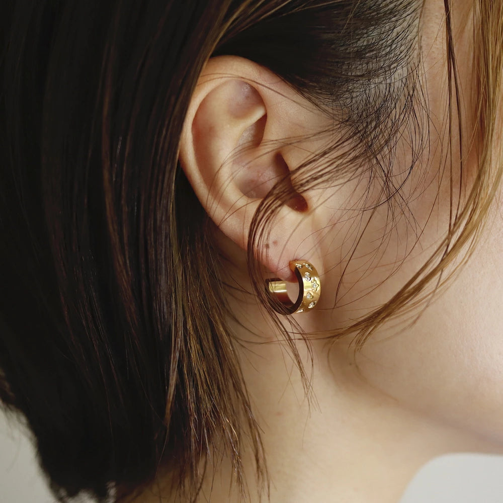 P264 stainless zirconia design half hoop pierce