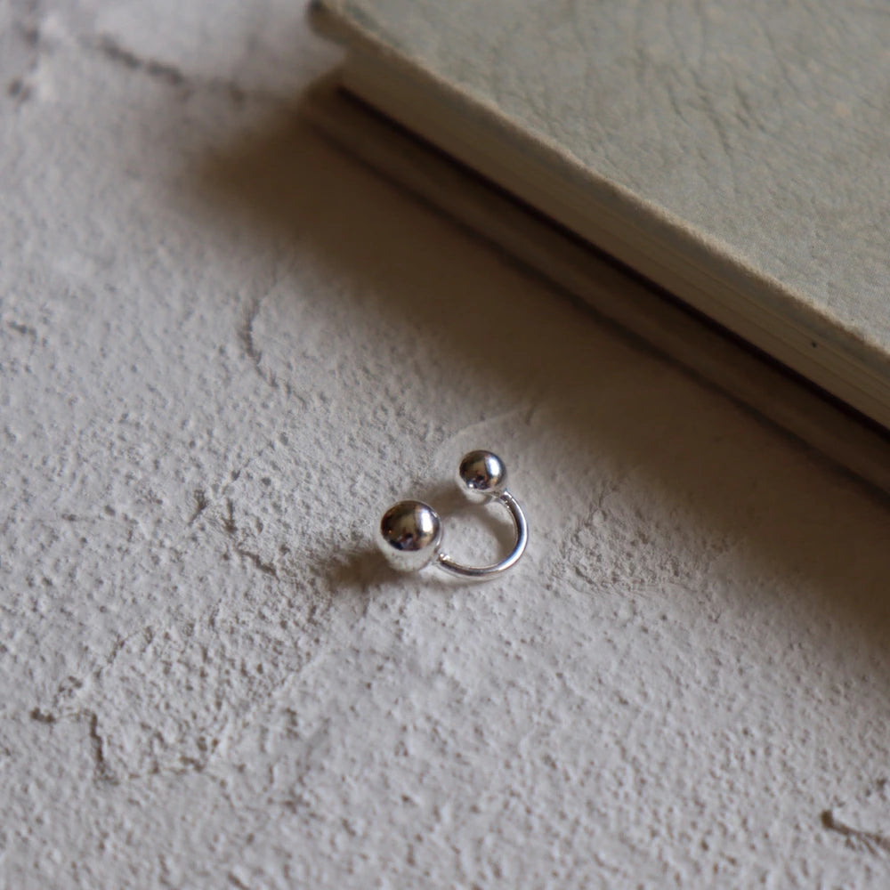 C055 silver925 ball minimum earcuff