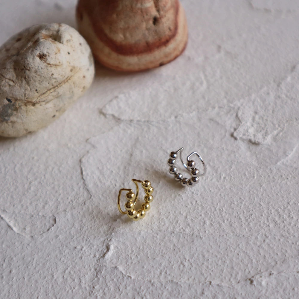 C057 silver925 connected ball earcuff