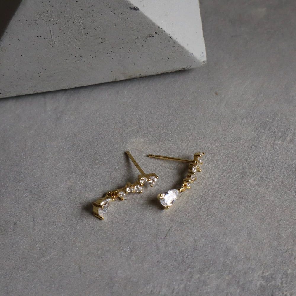P157 silver925 zirconia line pierce