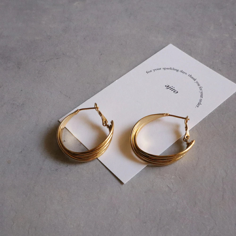 P021 stainless quadruple hoop pierce