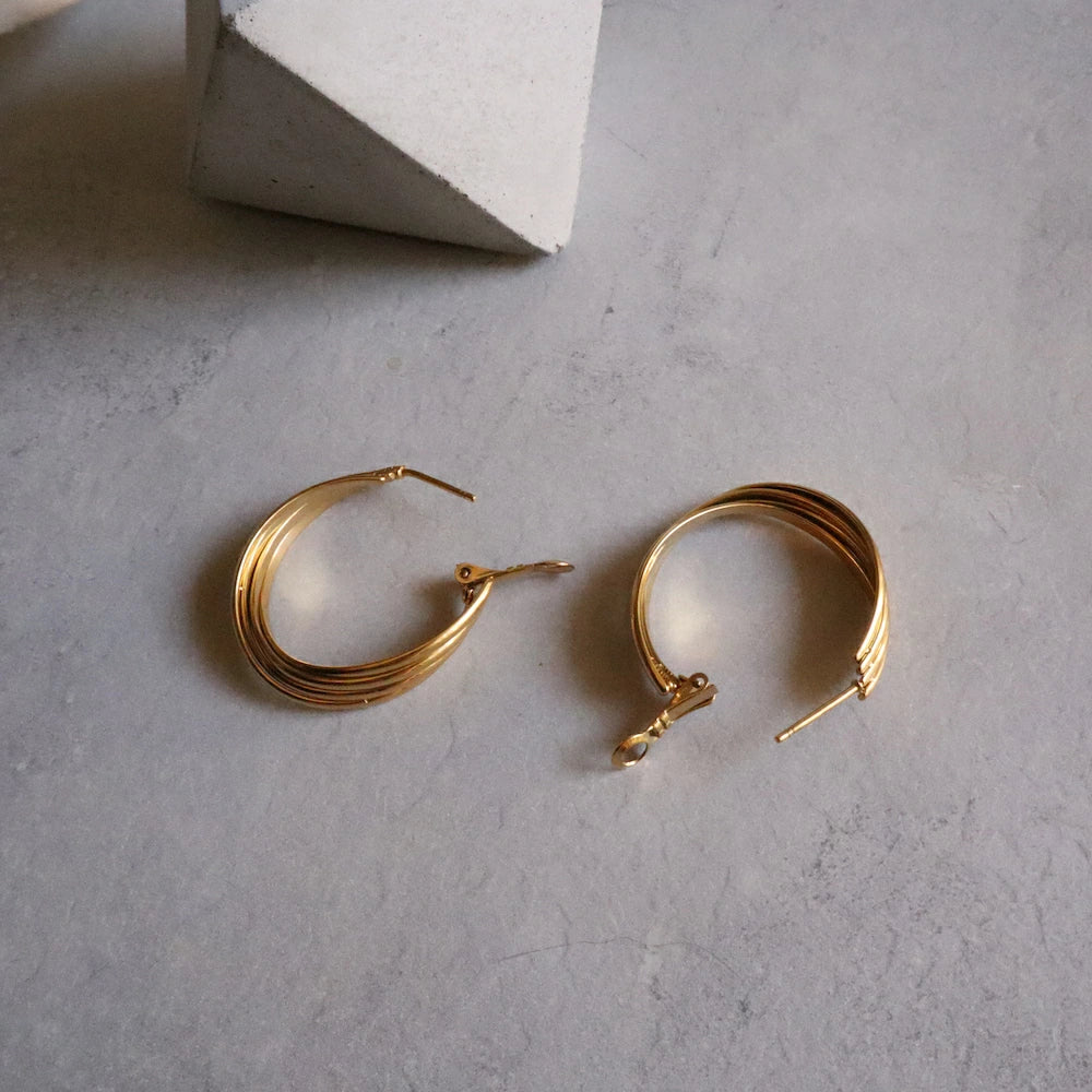 P021 stainless quadruple hoop pierce