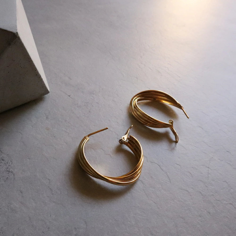 P021 stainless quadruple hoop pierce