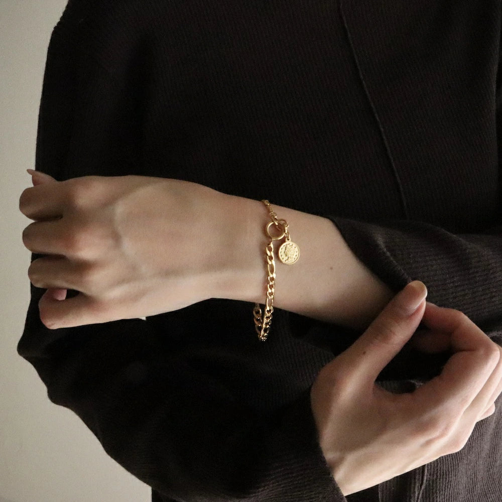 N084 stainless coin bracelet