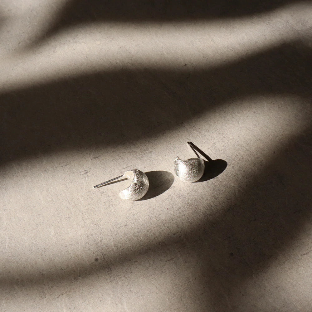 P101 silver925 matte silver plump pierce