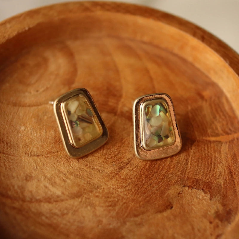 P178 antique style square shell pierce