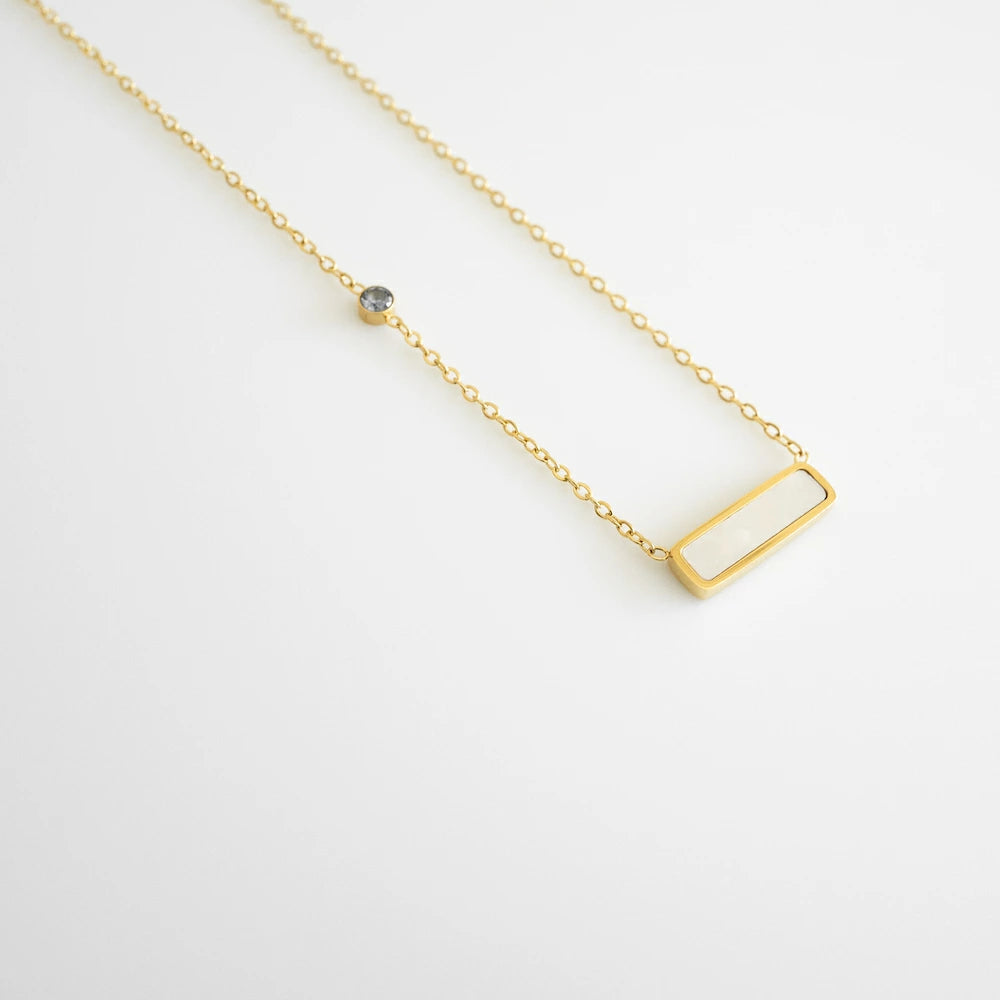 N111 stainless shell pendant