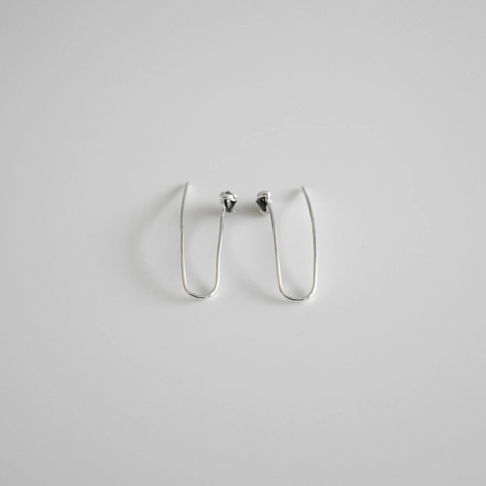 P043 silver925 onyx stone hook pierce