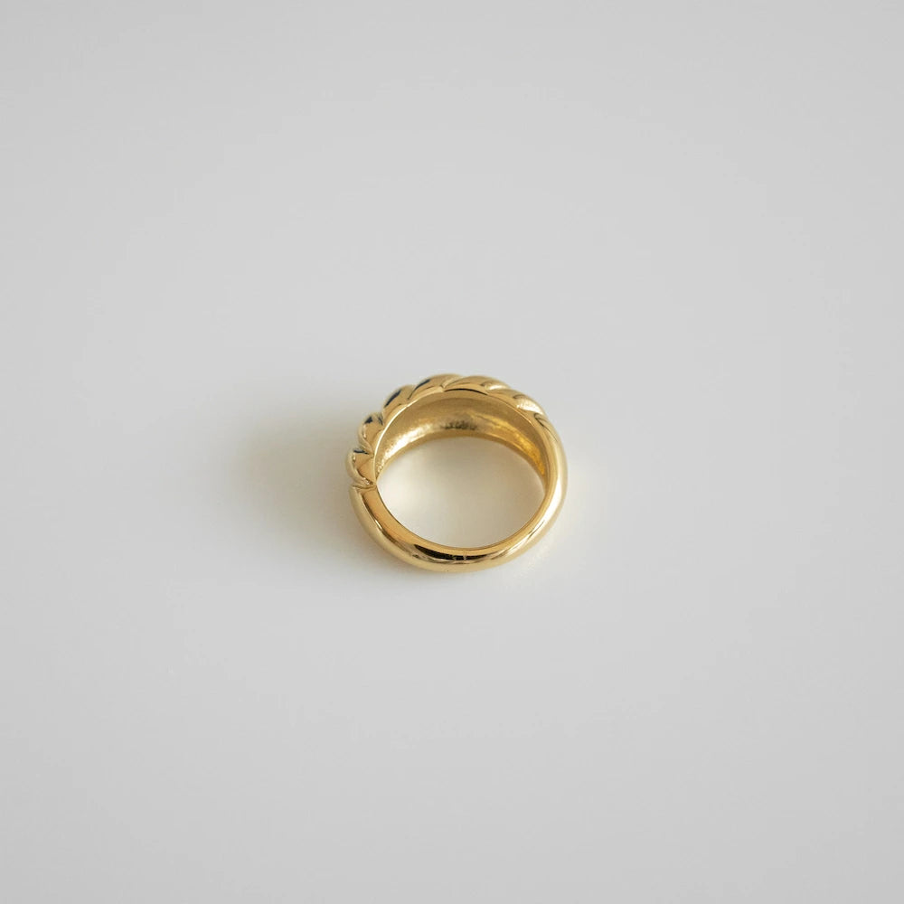 R092 stainless croissant ring