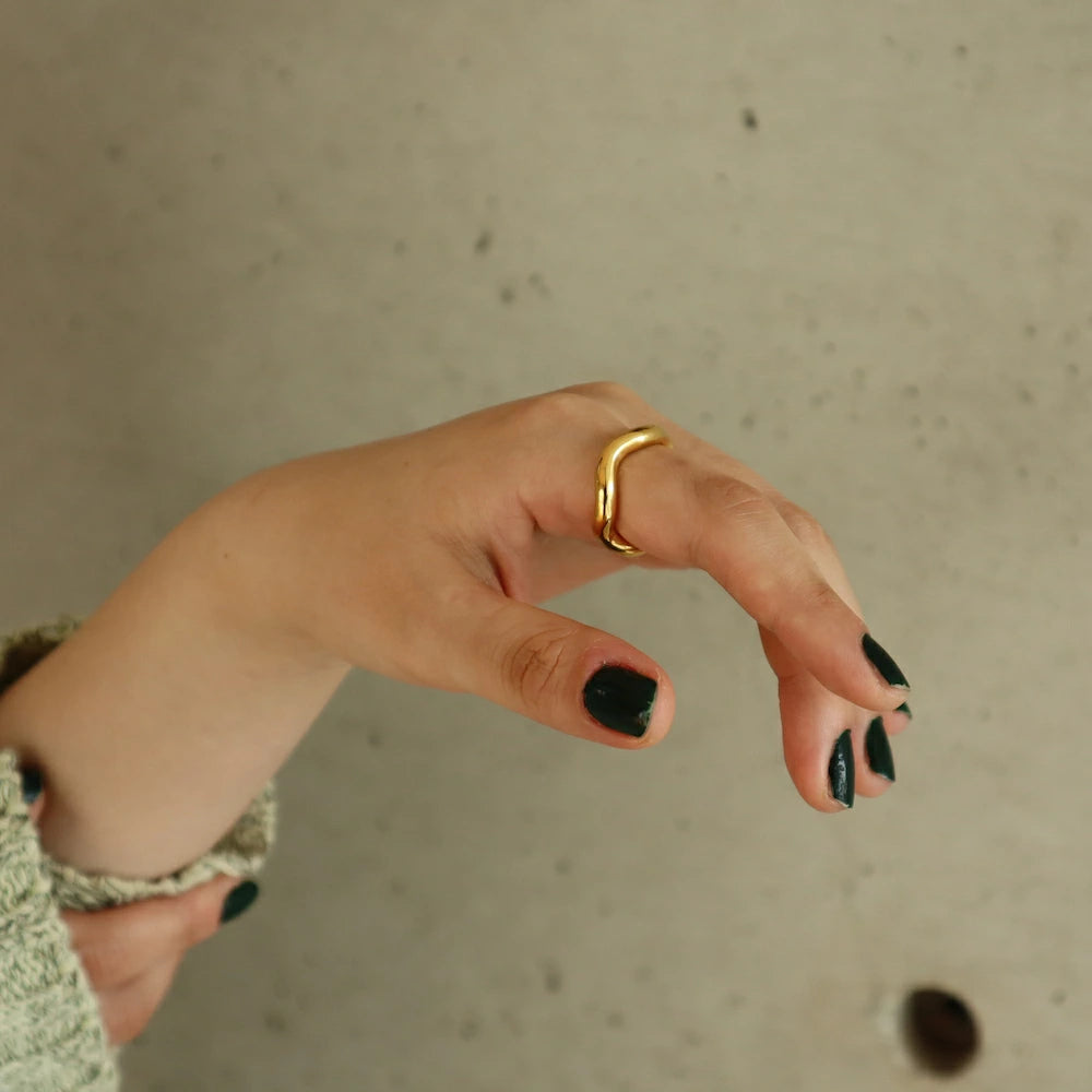 R021 stainless wave ring