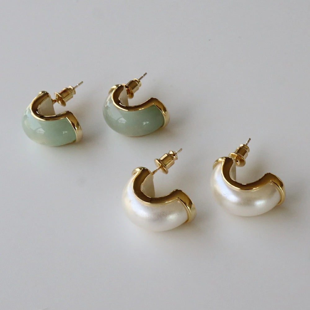 P045 gold metal acrylic half pierce
