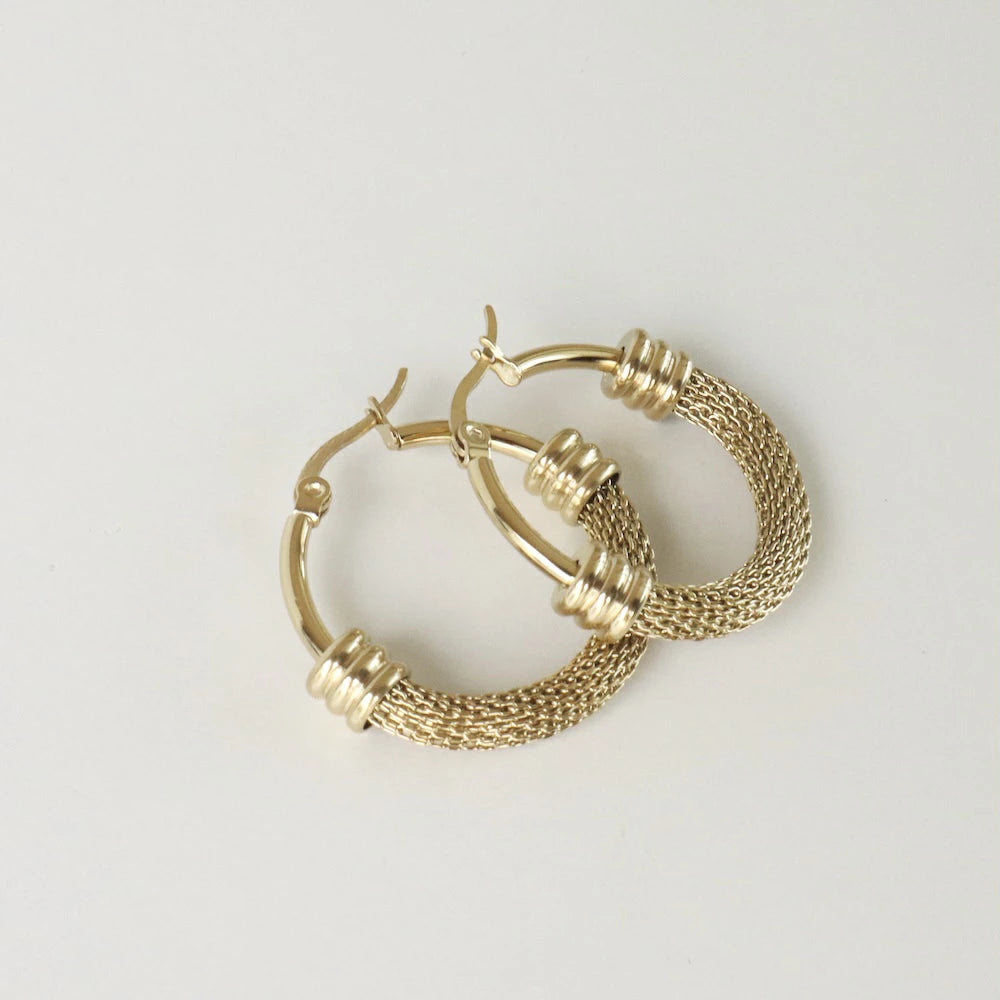 P071 stainless antique style hoop pierce
