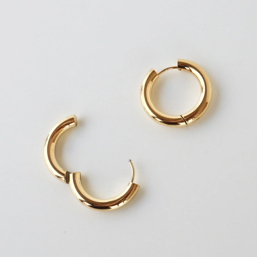 P064 stainless simple gold hoop pierce
