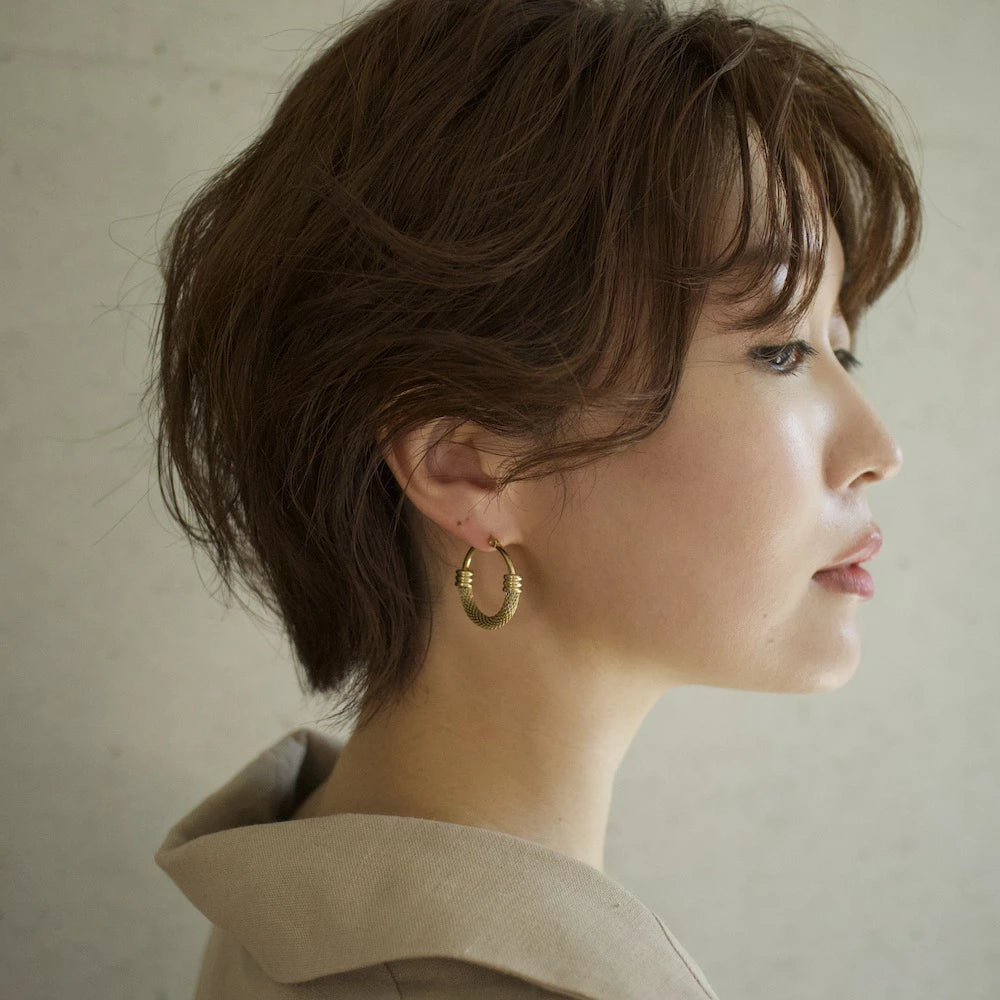 P071 stainless antique style hoop pierce