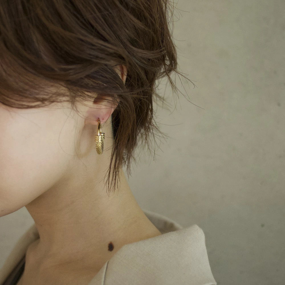 P071 stainless antique style hoop pierce
