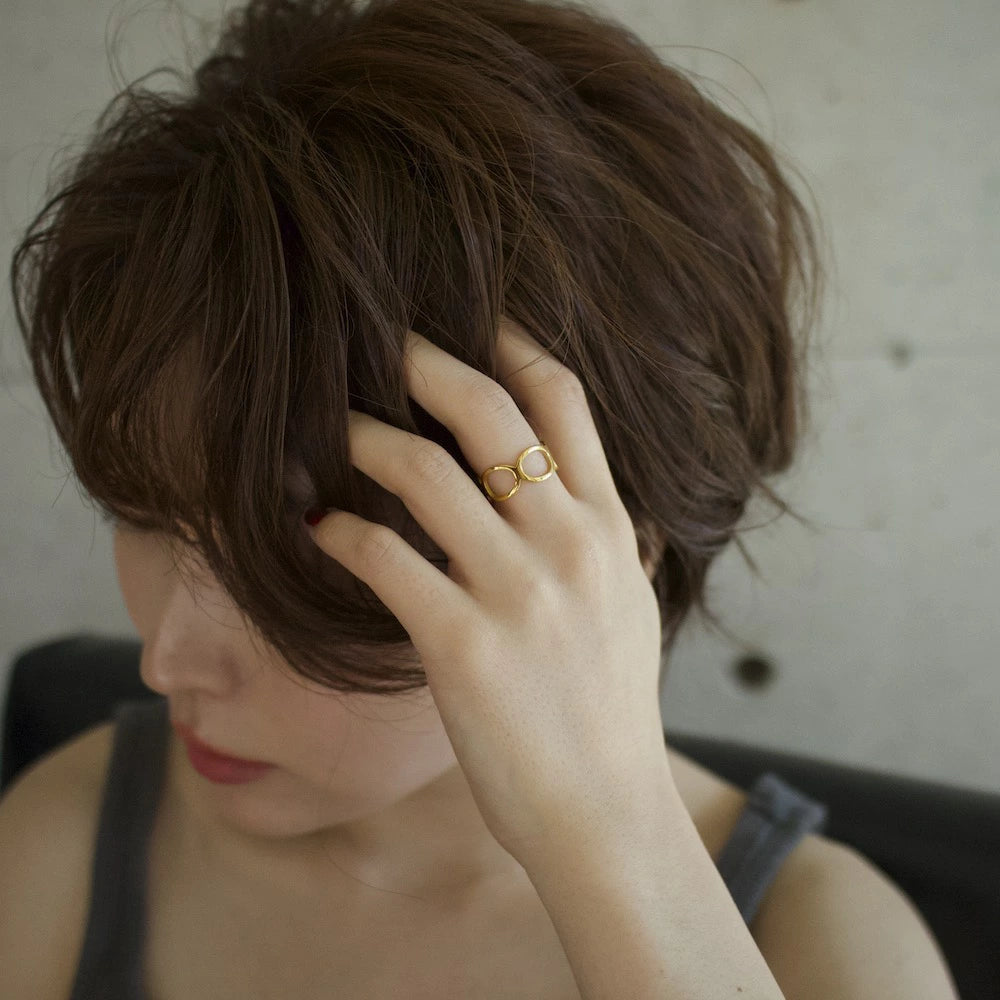 R099 stainless circle line ring
