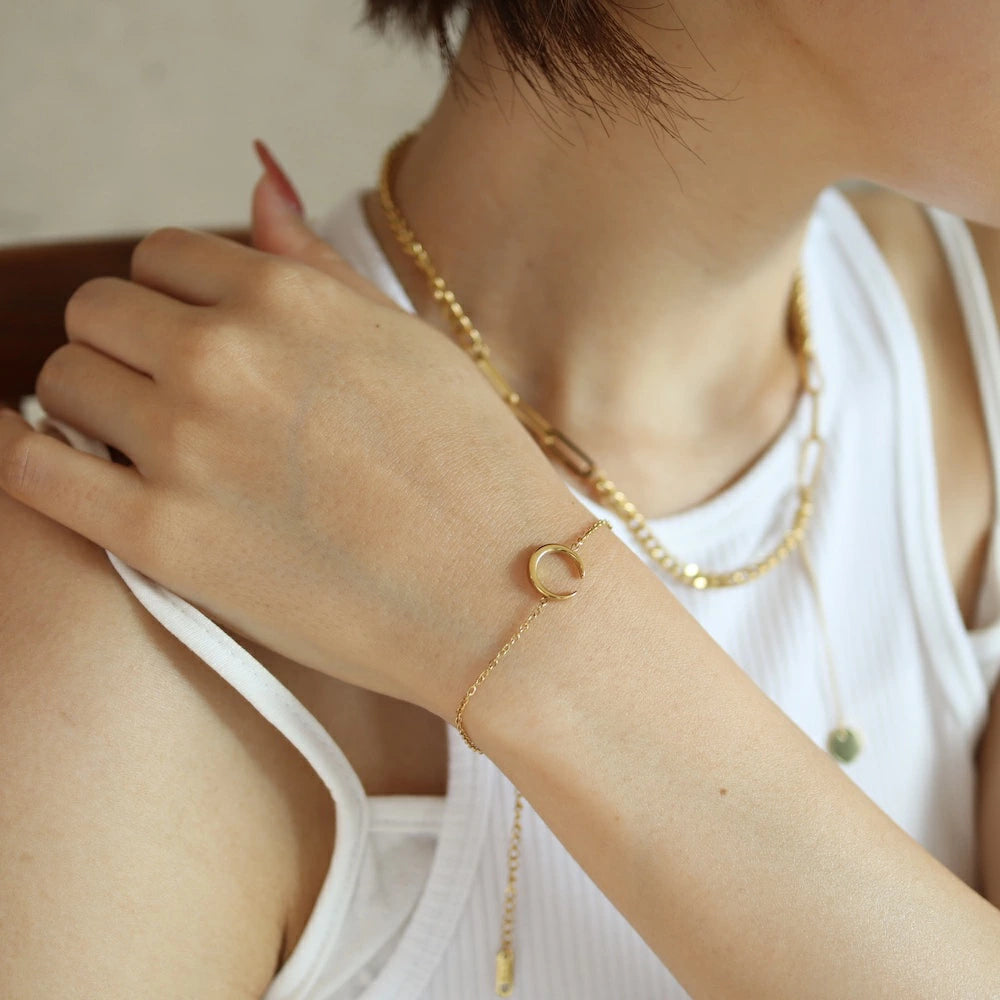 N053 stainless moon bracelet