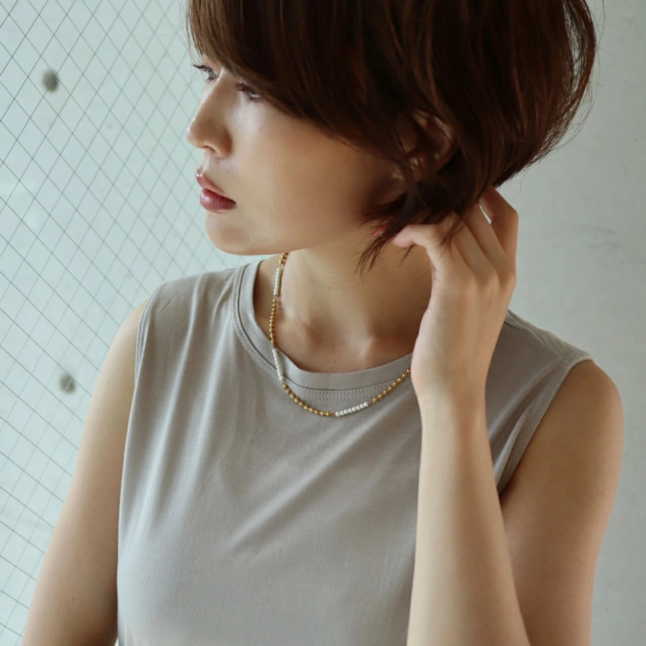 N164 stainless ball pearl necklace