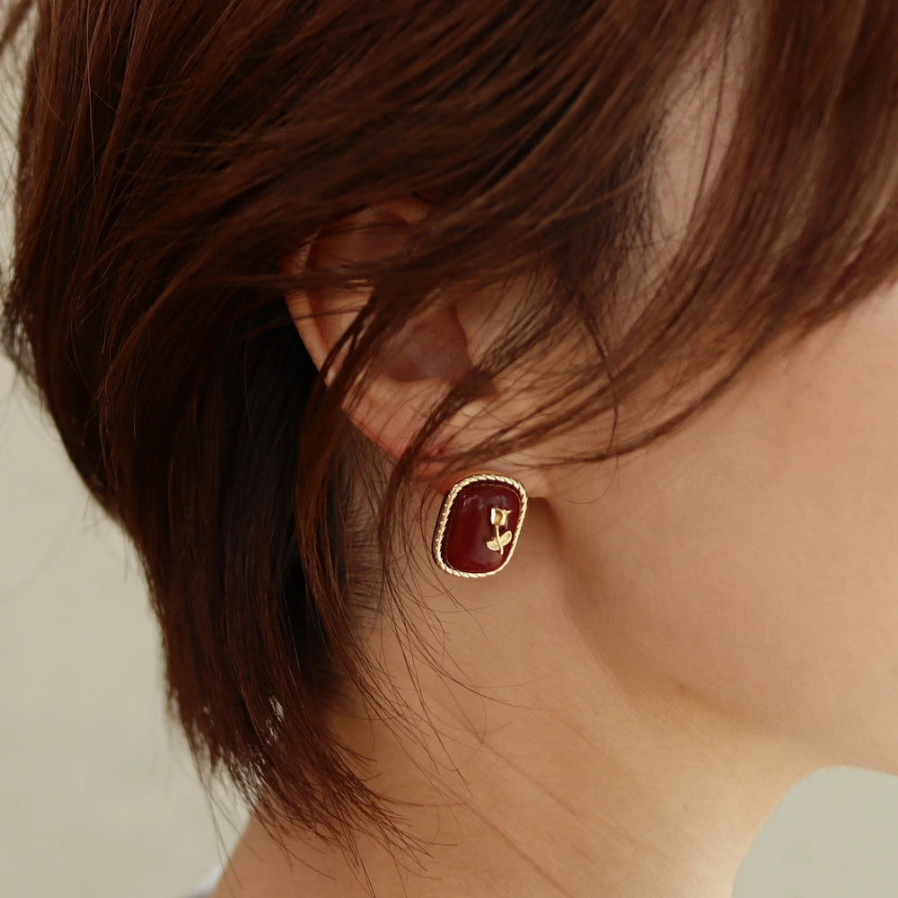 P368 bourdeax shell tulip design pierce