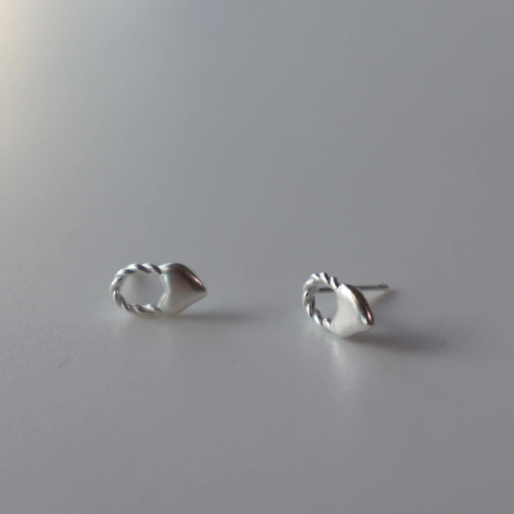P135 silver925 heart motif twist rope pierce