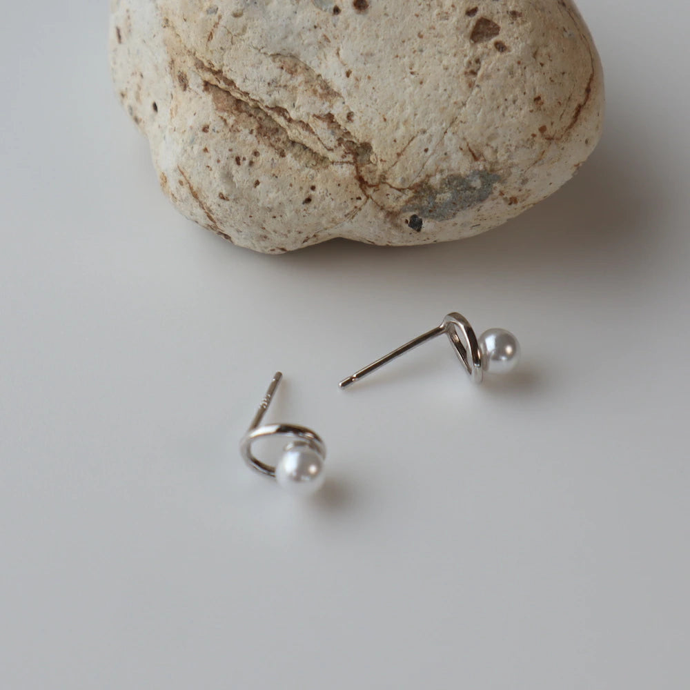 P117 silver925 oval pearl minimum pierce