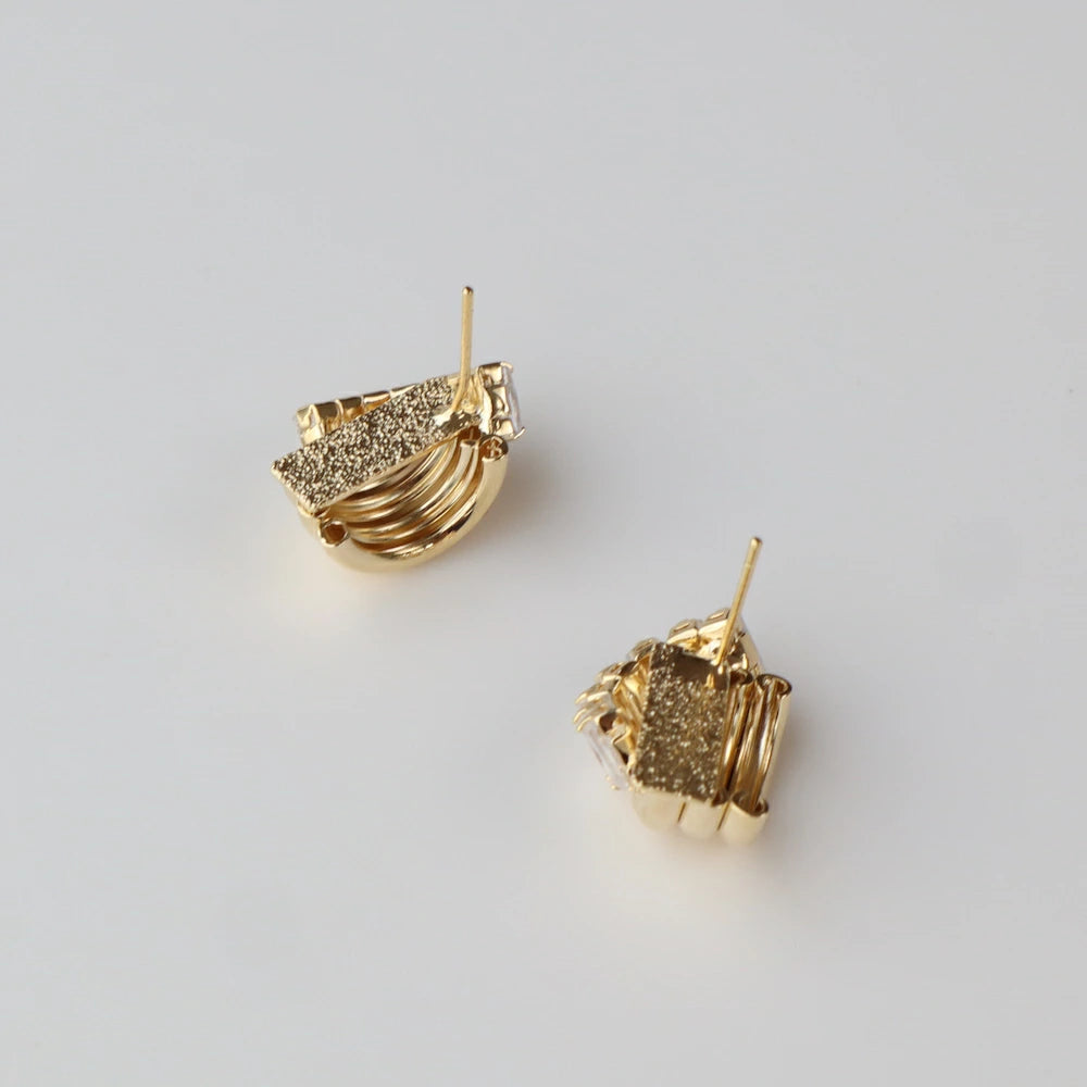 P382 gold metal zirconia half hoop pierce
