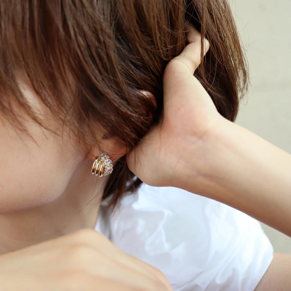 P382 gold metal zirconia half hoop pierce