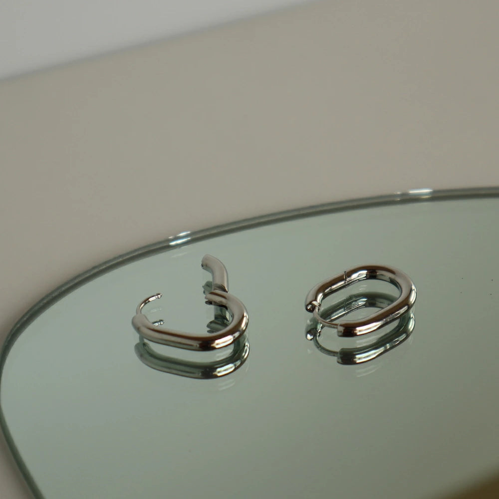 P311 stainless oval hoop pierce