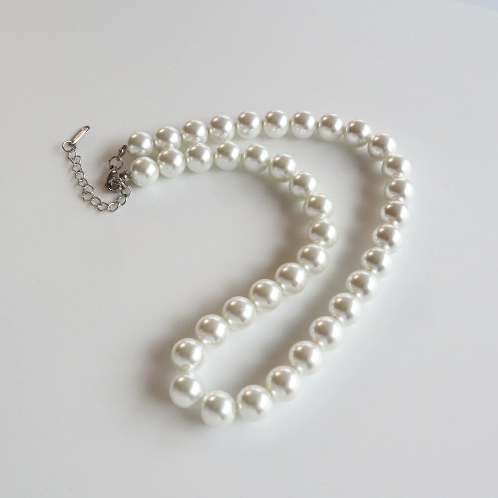 N067 big pearl bees necklace