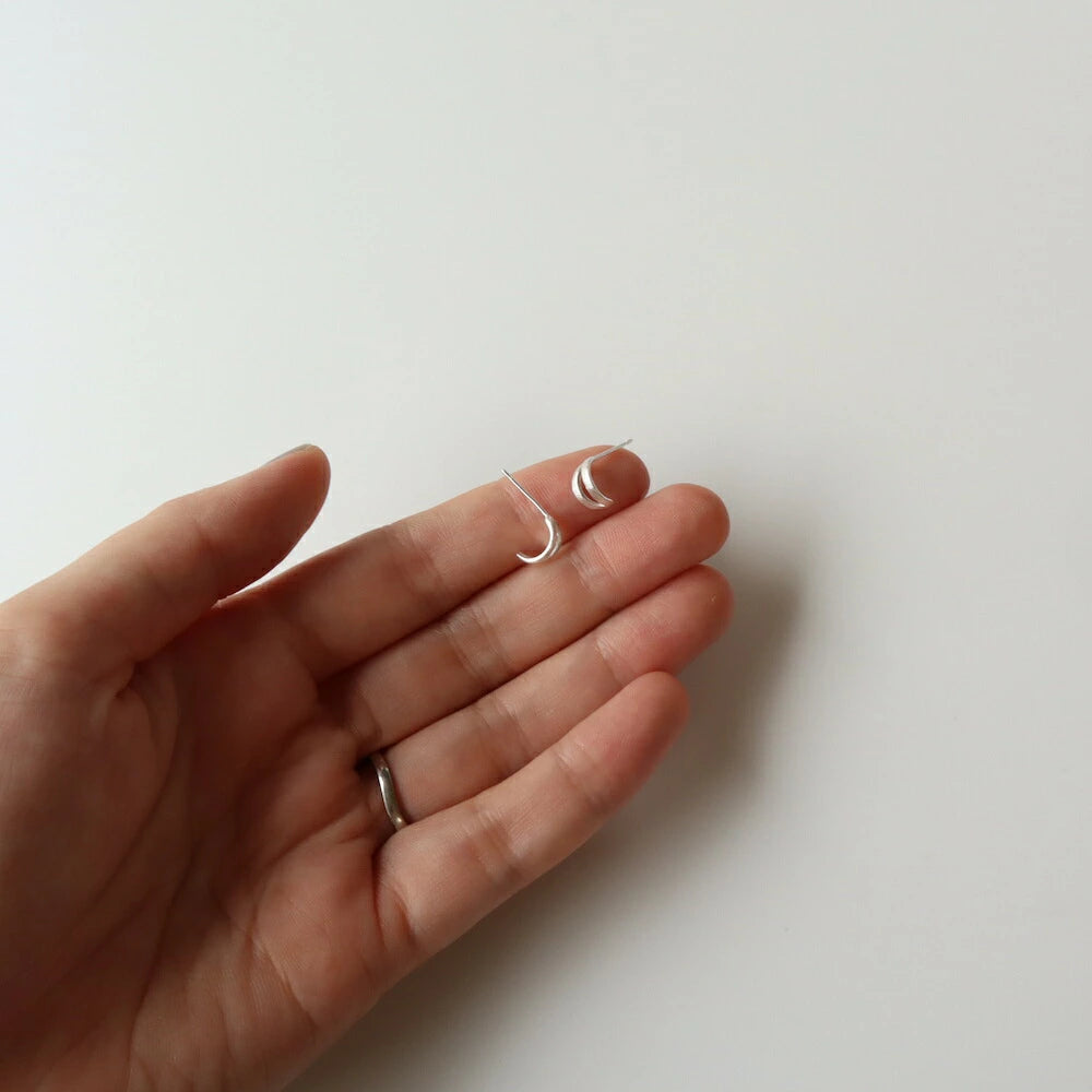 P027 silver925 twist line pierce