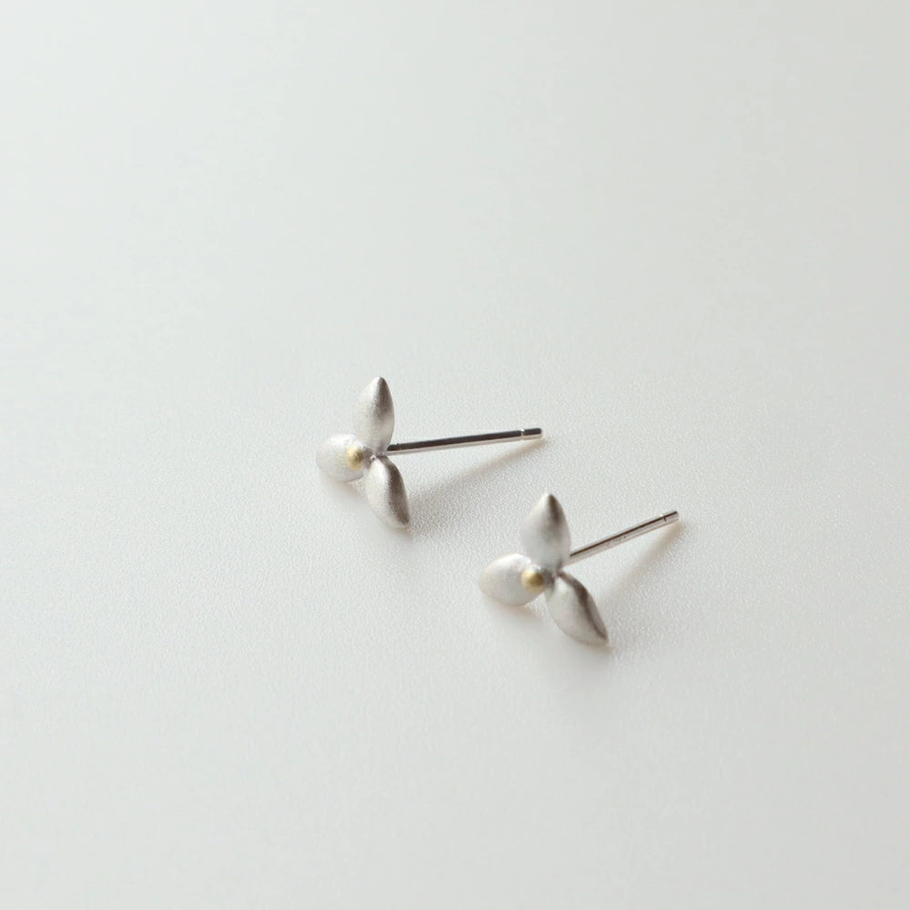 P029 silver925 flower minimum pierce